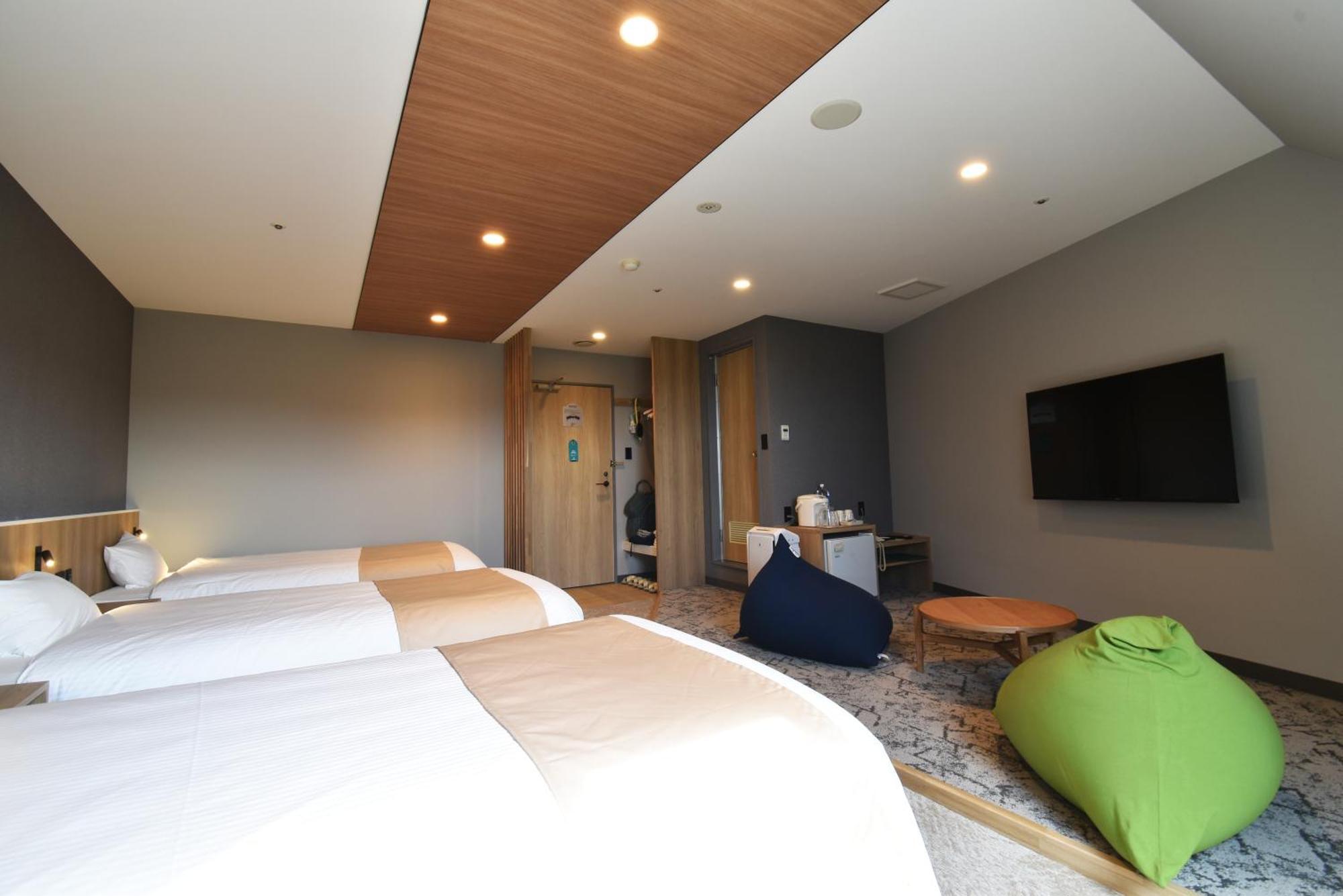 Hotel Shirogane Onsen Park Hills 4*
